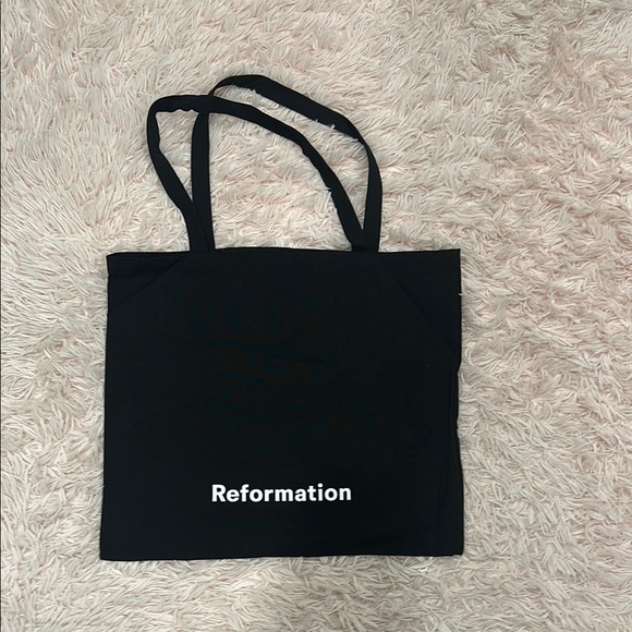 Reformation Classic Black Tote - Picture 1 of 1